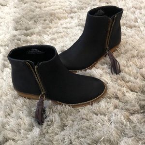 Children’s booties